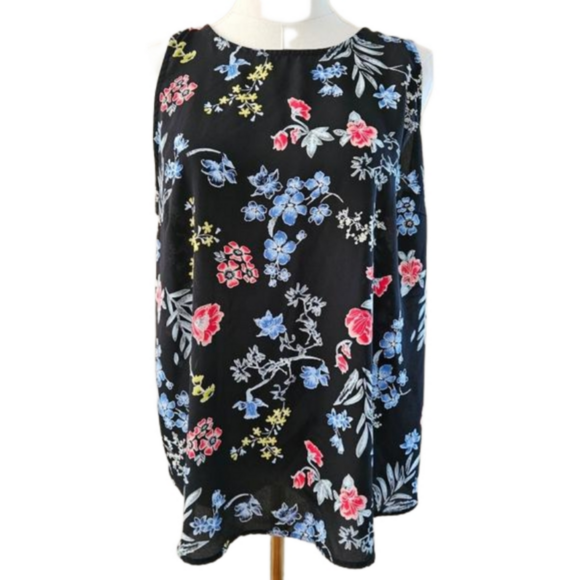 Jasmine & Juliana Tops - Jasmine & Juliana Black Floral Rear Buttondown Sleeveless Blouse-Size Large